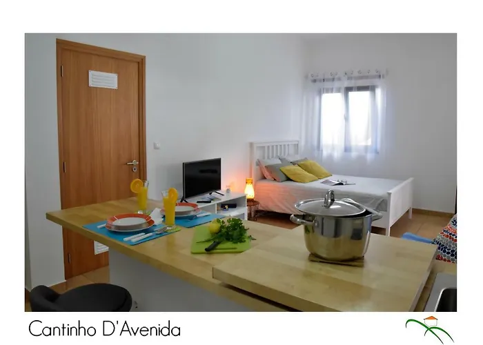 Cantinho D'avenida * Velas